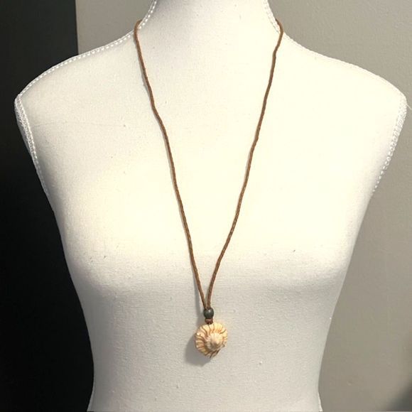 None Jewelry - Shell Pendant Boho Hawaiian Long Necklace Unisex